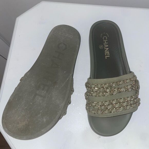 CHANEL Metallic Gold Sandals with Studded Strap - Picture 3 of 4